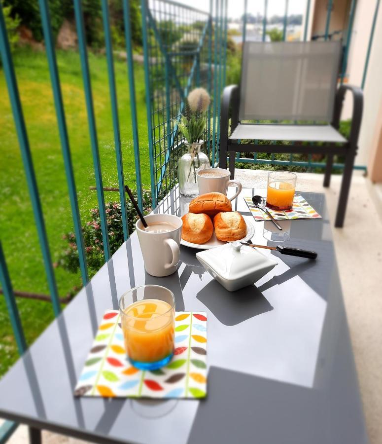 La Poterie - Appartement Avec Balcon Et Parking Prive Кемпер Экстерьер фото