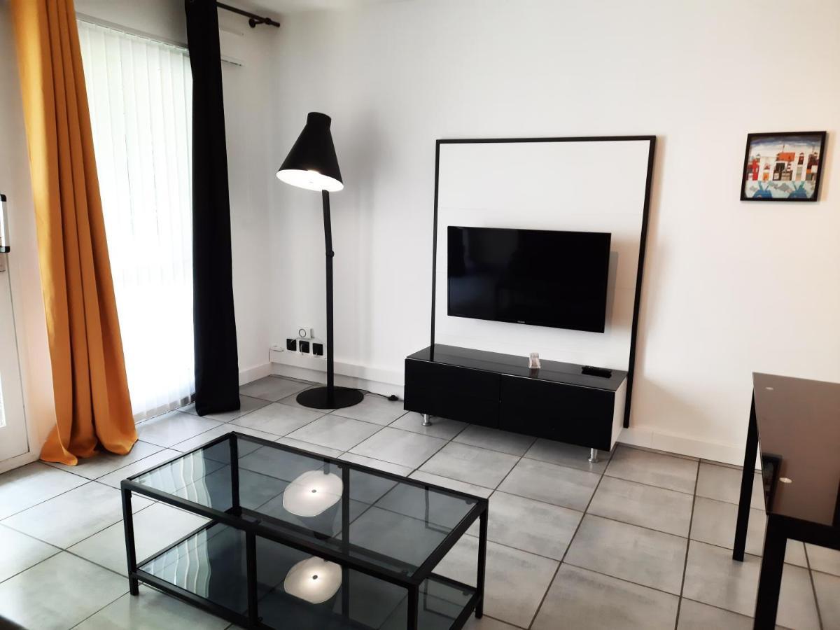 La Poterie - Appartement Avec Balcon Et Parking Prive Кемпер Экстерьер фото